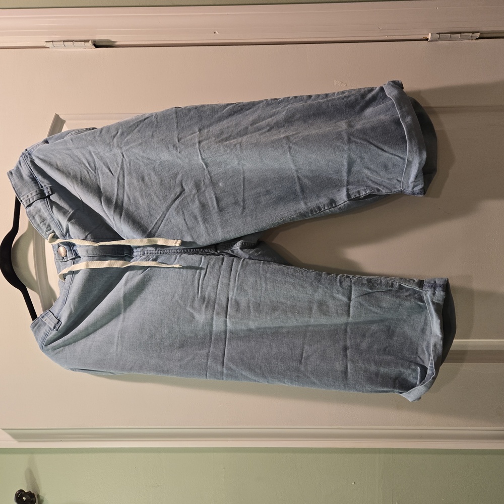 Lane Bryant crop capri jeans 👖 size 18